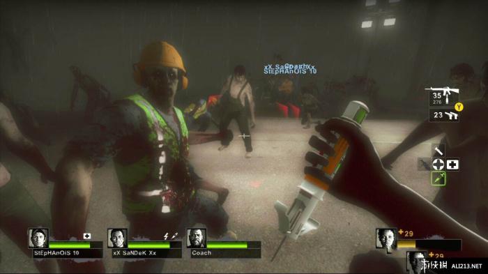 求生之路2捡油桶怎么过1